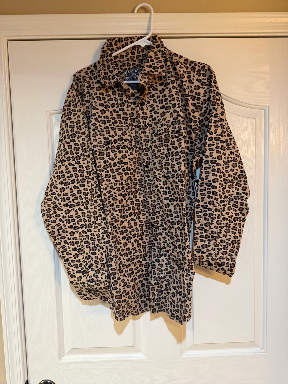 Casual Country Leopard Print Button-Down Shirt in Tan/Black